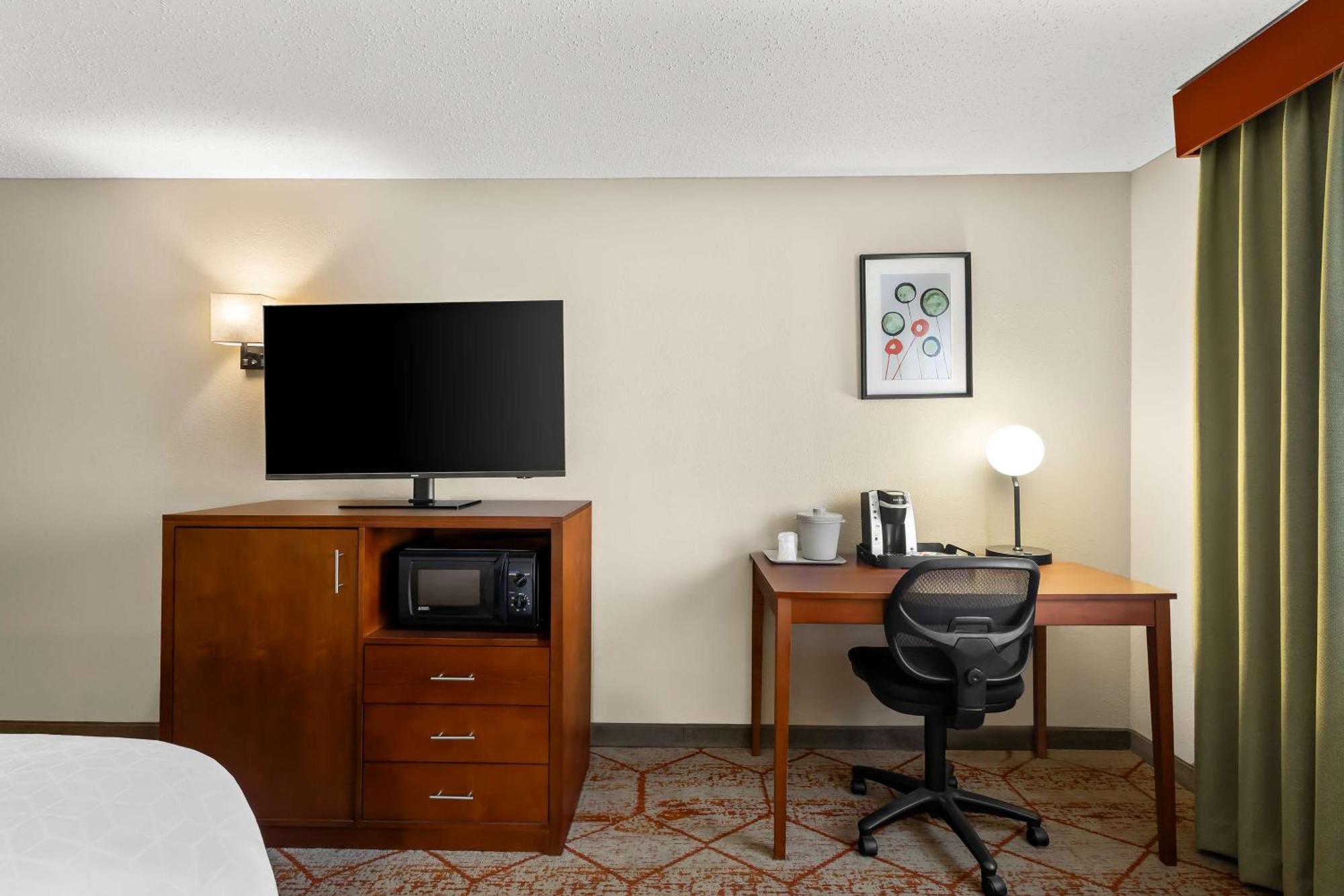 Best Western Fremont Angola I-80 90 Toll Road Exteriör bild