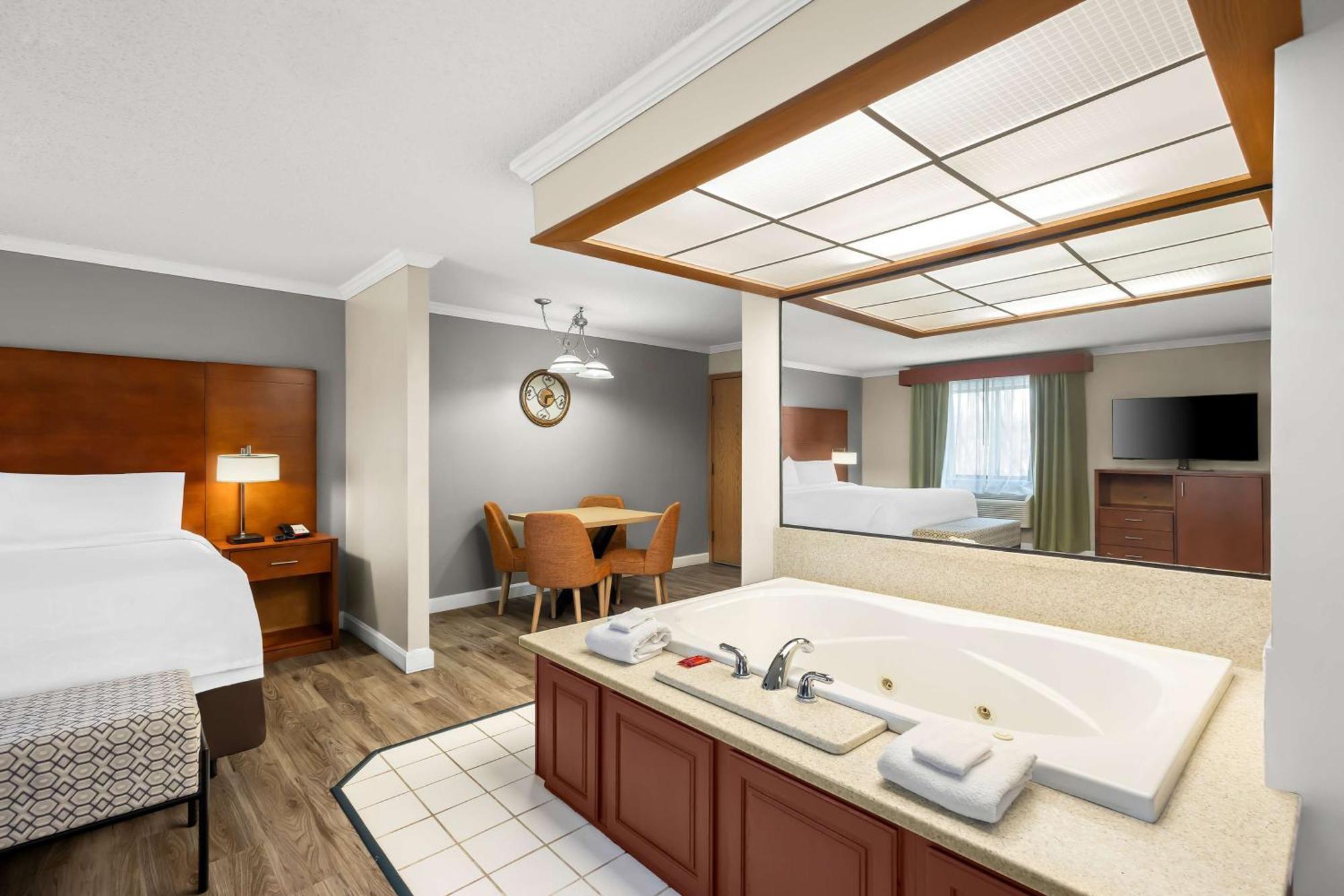 Best Western Fremont Angola I-80 90 Toll Road Exteriör bild
