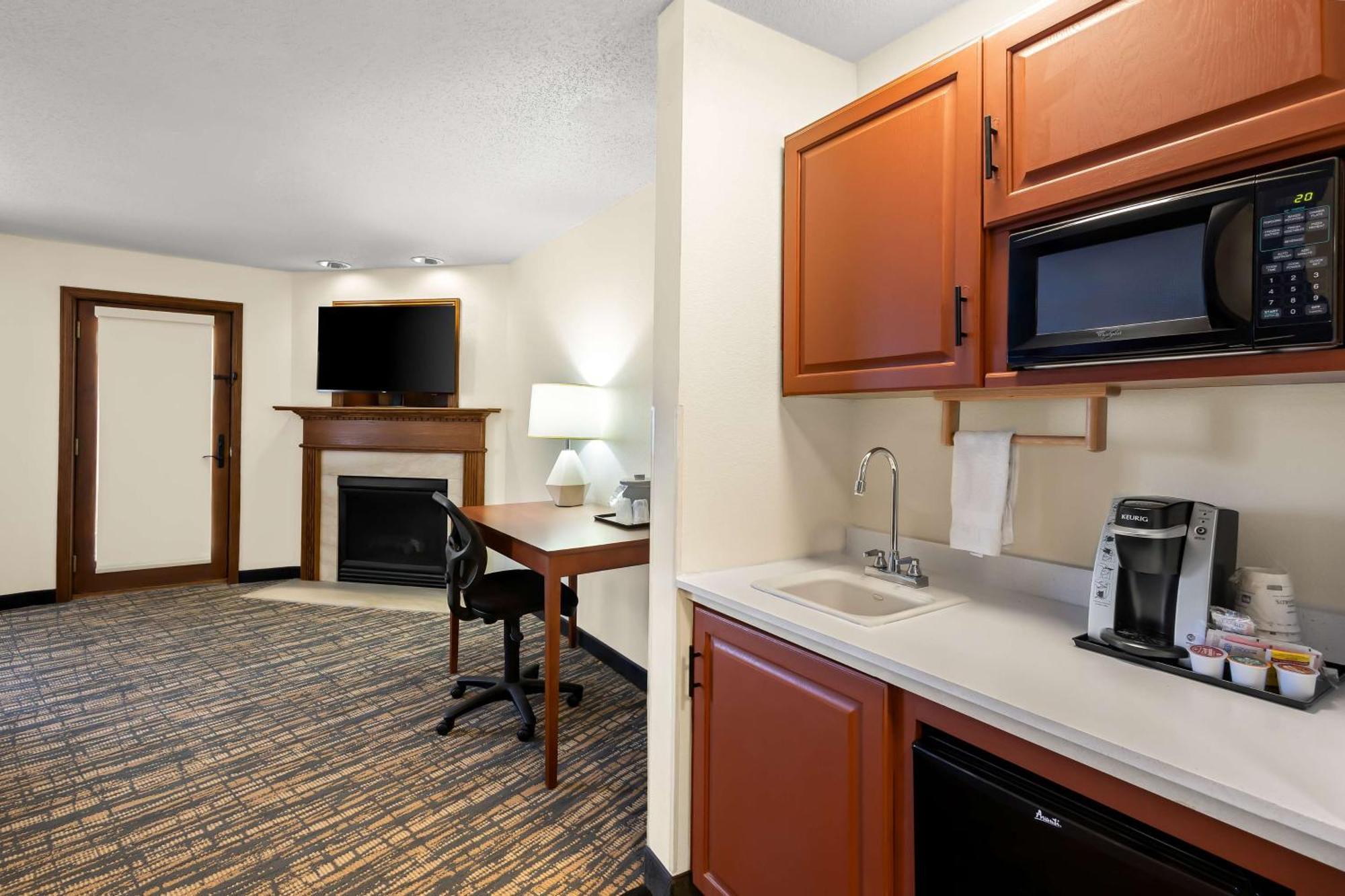 Best Western Fremont Angola I-80 90 Toll Road Exteriör bild